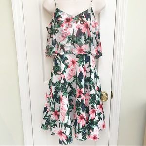 🌹Vince Camuto Jungle Lily Dress